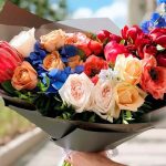Преимущества покупки цветов с доставкой в офис или на дом